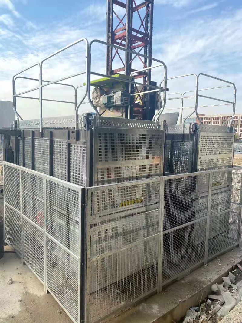 施工電梯吊籠