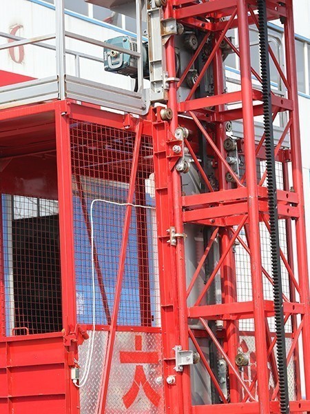 施工升降機(jī)設(shè)備運行前需要的檢查！